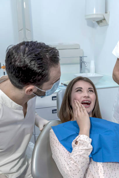 Best Dental Abscess Treatment in Ashwaubenon, WI